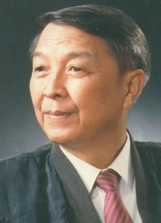 他曾是胡书记的得助手，担任过贵州省委书记，临终请求葬回故乡