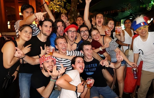 中国又1个大省被盯上，37万外国人赖着不走，还想要长久生活