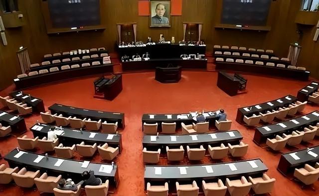 美国国务院发火，要求中国大陆“必须停止	”	，岛内一个时代或终结