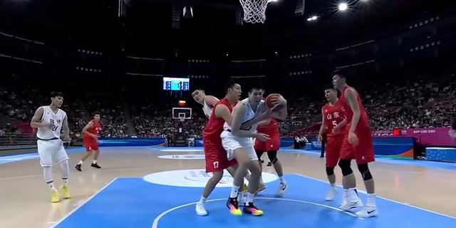 广东87-71山东，赛后评分：不是徐杰，广东8号排名第一