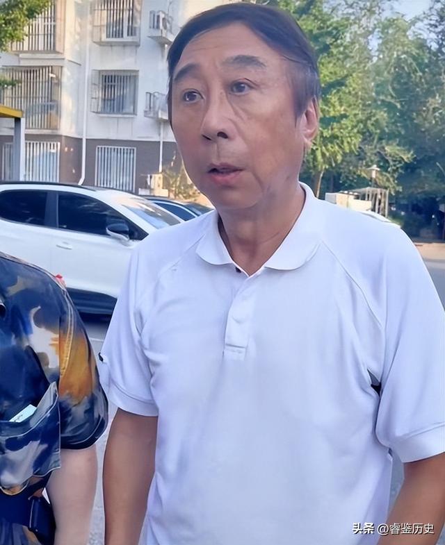 闫学晶没想到	，2026年刚开年，老搭档冯巩就给自己上了生动一课