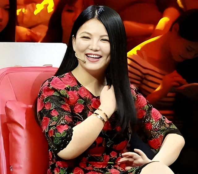 离春节还不到30天	，4位名人相继翻车，没一个值得同情，个个离谱