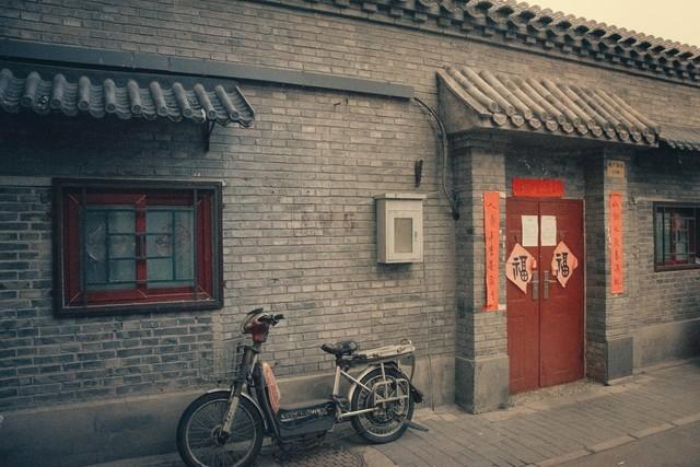 新来的女同事24岁，第一天就问我：哥，听说你是公司“老司机”