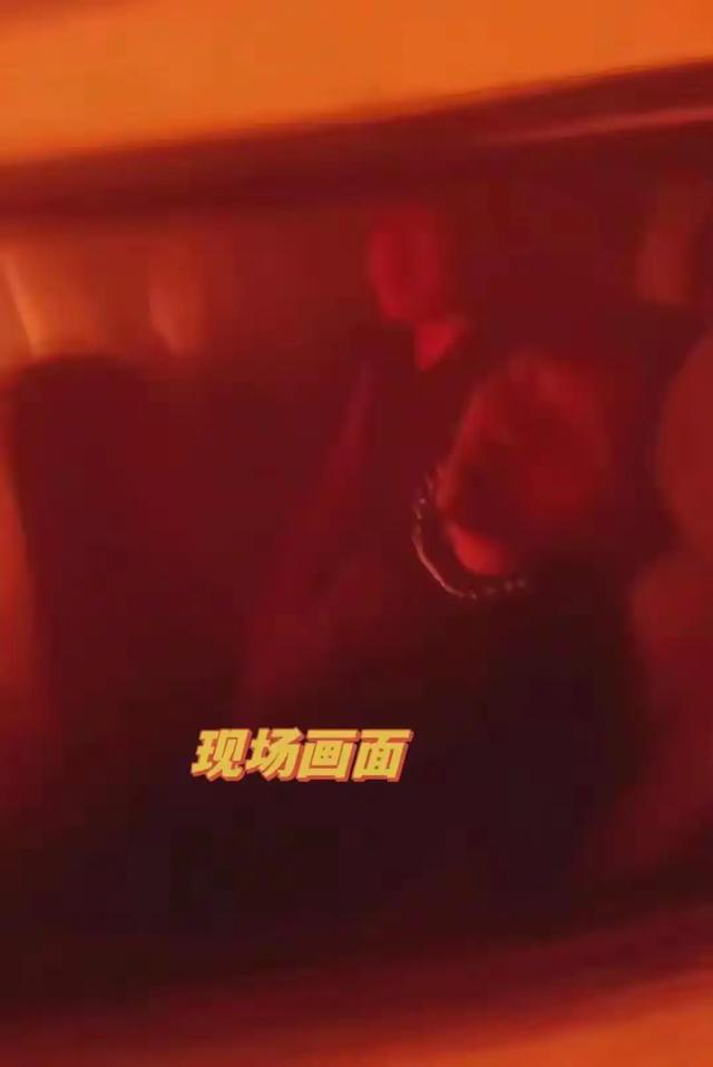 一根树枝夺两命?高速保命动作你做了吗?