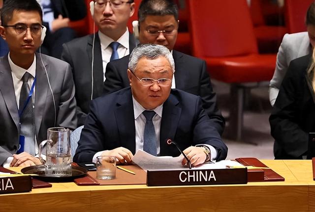 日本大闹联合国，想废掉中国出兵权！特朗普一招，把高市逼上绝路