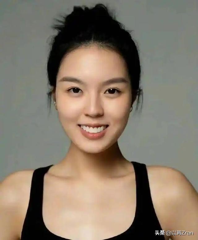 李咏也没想到，自己离世7年后，23岁的女儿就走上一条"不归路"