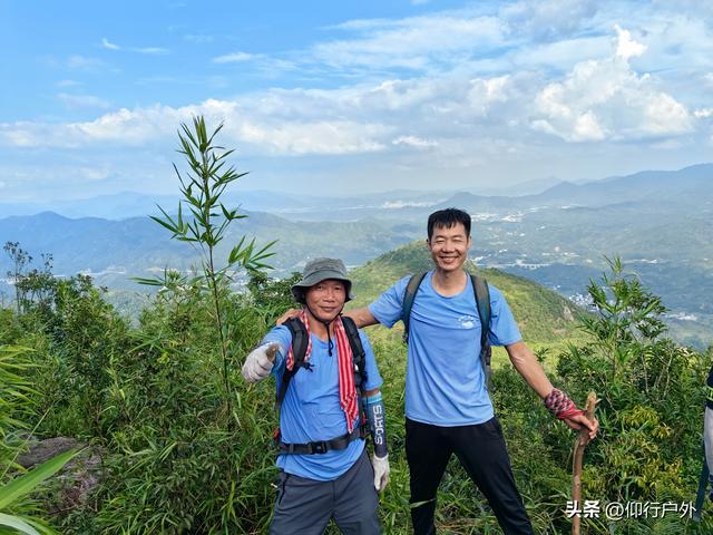 揭西猴面石徒步登山