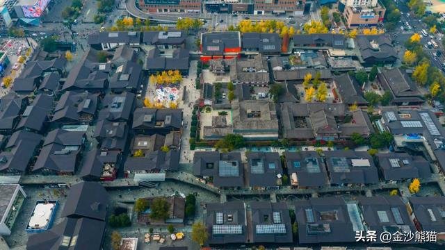 从未高悬云端仙界，自始便与市井互通呼吸——金秋大慈寺