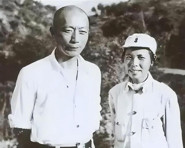 张瑞华：原中央组织部副部长，丈夫是元帅，女儿是中将，终年86岁