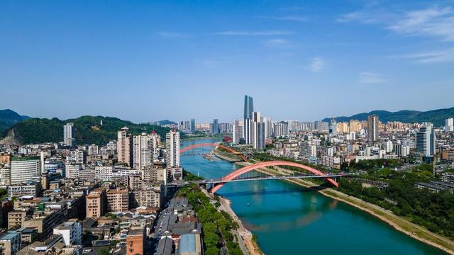 四川未来吃香的城市，不是达州、泸州，或将成下一个“成都”