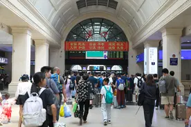 3980万人次，武铁暑运旅客发送量创历史新高图片