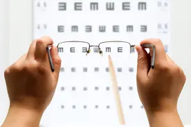视力表为什么要用「E」，而不是其他字母呢？图片