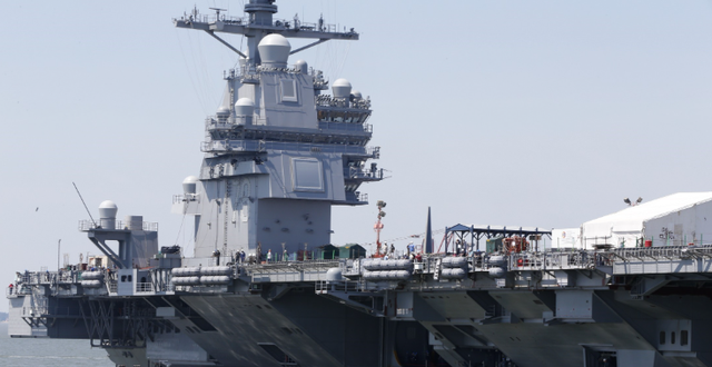 美军核航母陷窘境！新舰拖延服役，中国004掀新篇