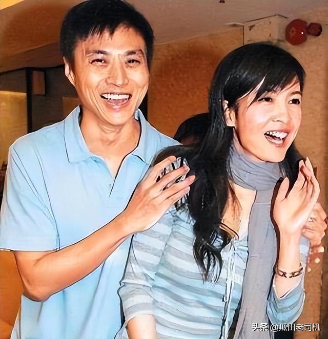 被戴8次绿帽子，3次被捉奸在床，这就是我们“玉女”守卫的爱情