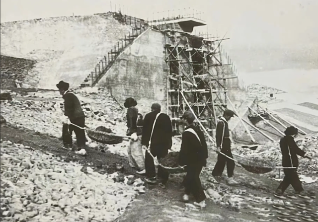 他是安徽省原副省长	，无私奉献了一生，享年92岁