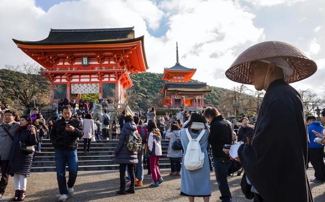 大批中国人依然去日本旅游，日媒追问时，他们的回答太扎心了