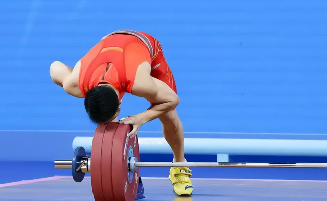 全运会闭幕，7大名将同时退役，有人5冠荣光离场，21岁的她最遗憾