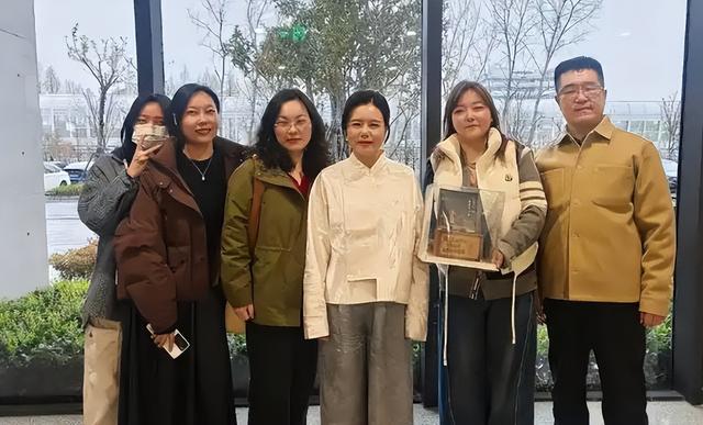 离婚10个月后，龚琳娜自曝和丈夫离婚内幕，原来对方喜欢奥地利的