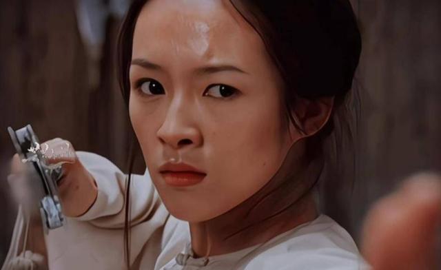 离春节不到两个月	，46岁章子怡再次官宣喜讯，撕碎汪峰仅剩的体面