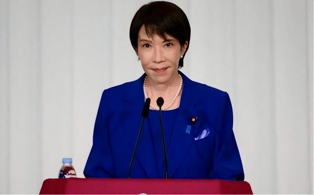 日要求中国马上撤回！中方强势回应，解放军4艘万吨大驱上场