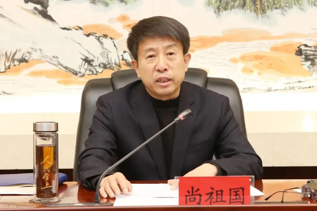 中纪委连发11人被查，副部级“老虎”落马