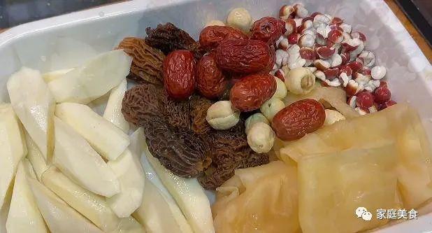 小孩可以喝花胶炖鸡汤吗 2026年花胶煲鸡小孩可以喝吗