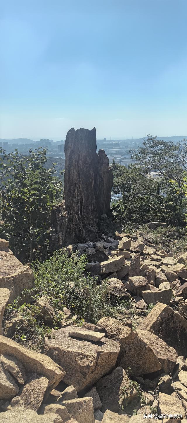 苏州大焦山不高的山峰却走出惊险之感，拍出了大片之作
