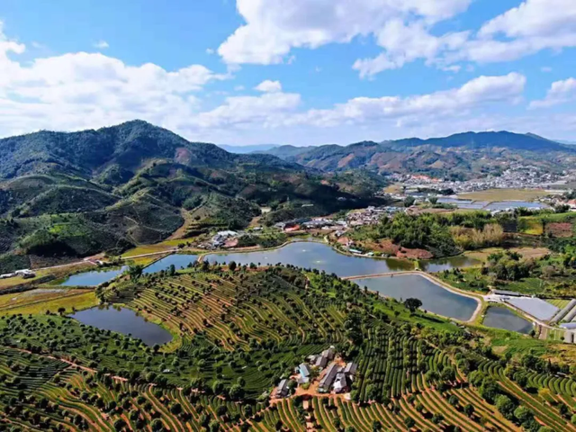 跟着赛事去旅行 | 骑到普洱思茅才知道 茶+咖=我的多巴胺双倍风暴