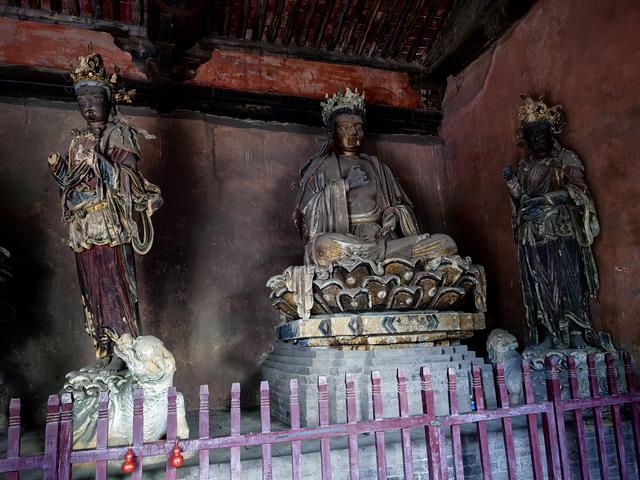 2025年稻城亚丁自驾之旅（5）新绛龙兴寺