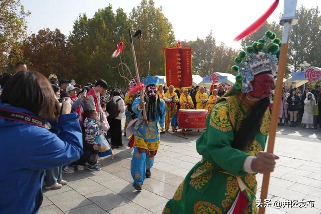 古韵井陉遇上银杏鎏金