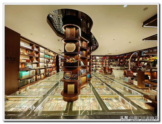 甘肃敦煌市区内必看的热门景点，太有创意了！