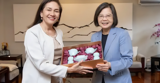 菲开出天价罚单，向中国索赔3960亿，不到24小时，中方反将一军