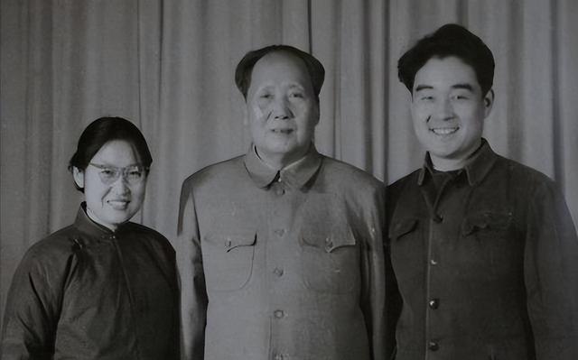 72年李敏怀孕，独自来中南海探亲	，毛主席怒道：孔令华太不像话了