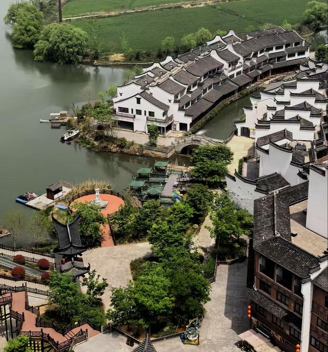 湖州太湖古镇：江南水乡的新韵华章