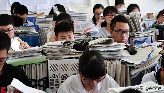 教育部扔下重磅炸弹：2026年开始，全国一律不准再买校外商业试卷