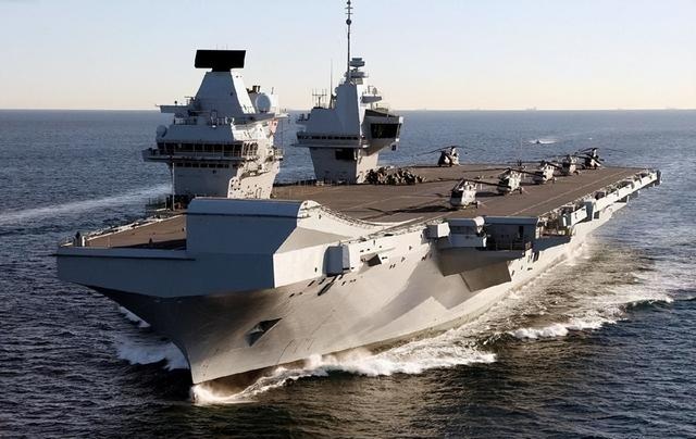 又让张召忠说中了？东拼西凑550亿建的2艘航母，如今彻底成为累赘