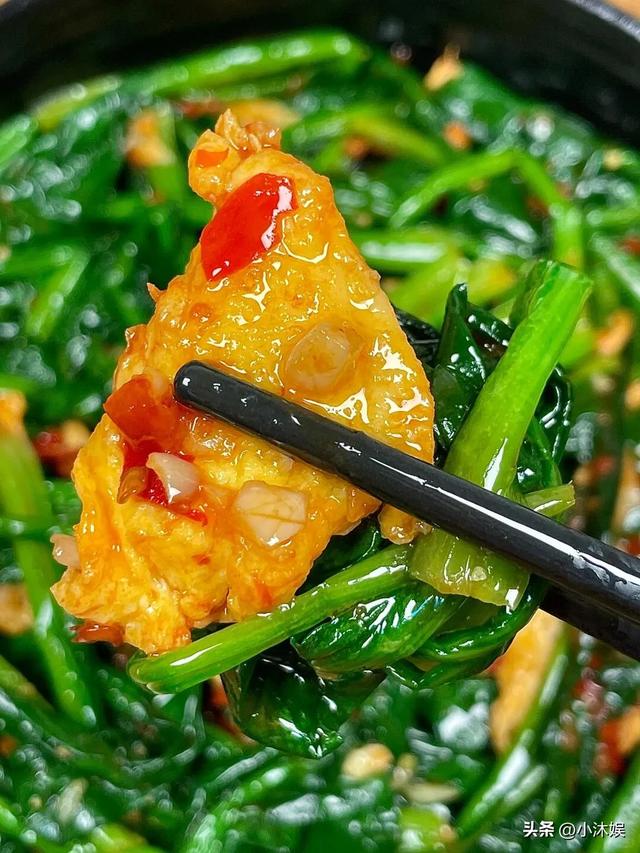 失眠睡不好，建议多吃5种食物！一吃养心、二吃安睡、三吃气色好