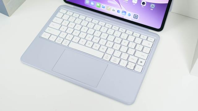 OPPO Pad 5 幸运紫：流光丝绸质感拉满，轻薄机身尽显时尚随性