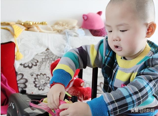 3岁上央视，5岁登春晚，7岁就年薪百万，没想到现在却成了这样子