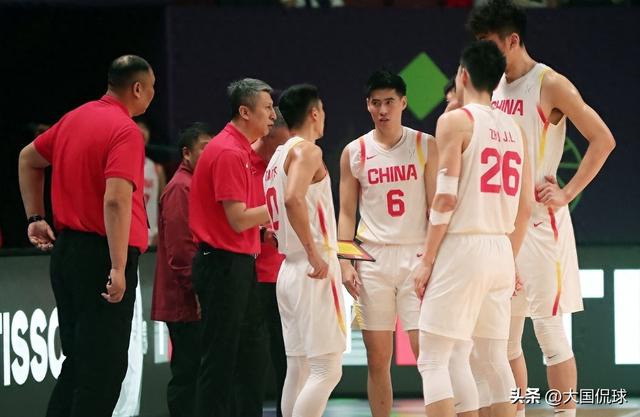 中国男篮晋级8强！2人表现满分，3人最差，郭帅培养出NBA级后卫