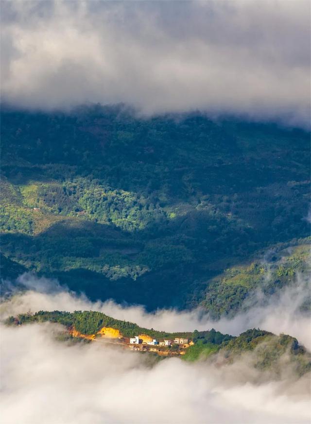 挖到了7座真正的避寒小城，游客少物价低，不冻人，超适合全家去
