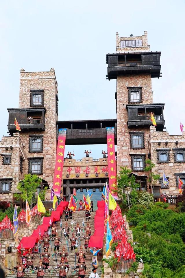 旅游新宠！成都最快1h可达的10个川内宝藏县城，景色封神！好吃好耍！你最想去哪个？