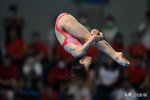 各有目的！全红婵家别墅正式封顶，令人不适的事发生，还不止一件