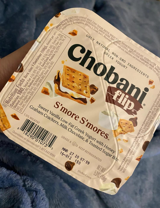 70万贷款起家，20年不靠融资，他把一杯酸奶卖到1422亿