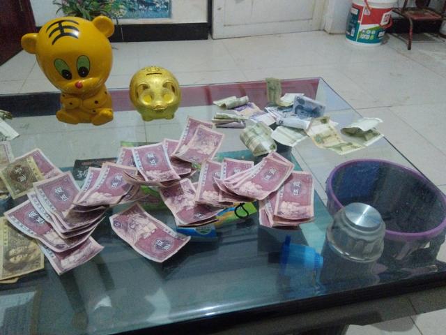 别人越赚越多，自己越来越穷，别被资本洗脑了，你和有钱人差在哪