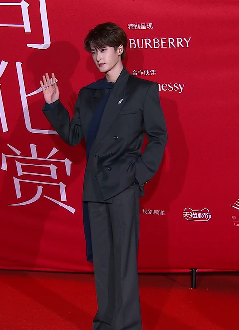 北京这晚：刘涛面相变了，倪妮风情万种，高叶堪称熟女界的天花板