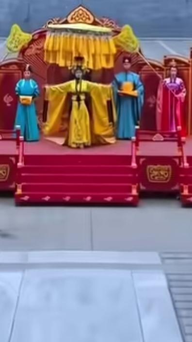 天山骆驼队行136天到洛阳，应天门，上朝接驾，这波文化联动绝了