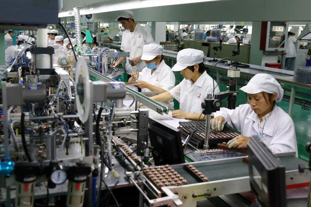 美专家警告：美时代已结束，再过5年，中国制造将“统治”全球！