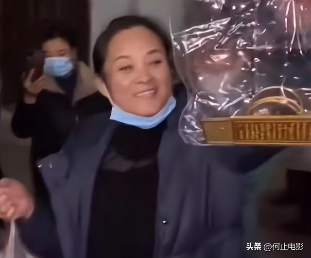 朱小伟做梦也没有想到	，离婚四年后，陈亚男还是不愿放过自己