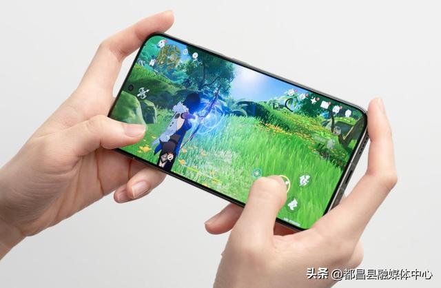 2025公认“接近完美”的5款直屏手机推荐，品质佳口碑好，适合用六年